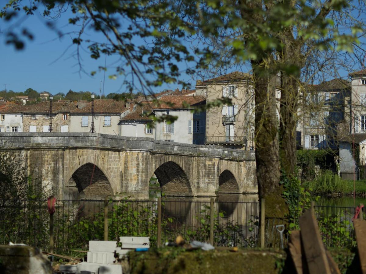 Pont Vieux Chambres Et Gites 孔佛朗 外观 照片